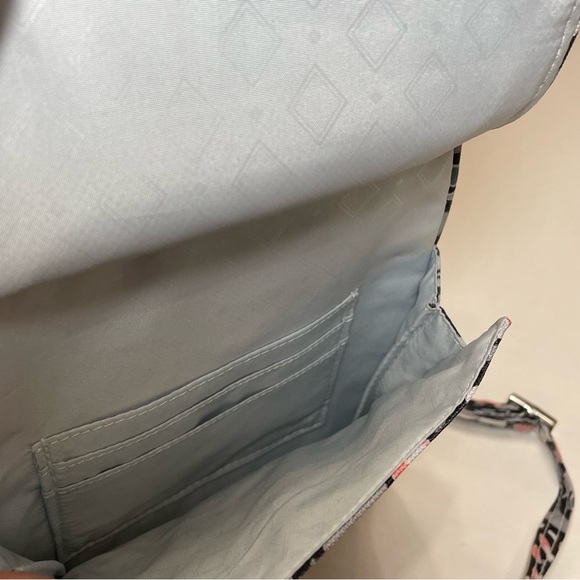 Vera Bradley Gray and Pink Floral Crossbody Bag adjustable strap. Pre-owned - Picture 6 of 7